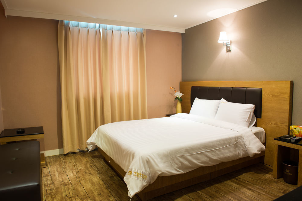 Pungnam Tourist Hotel Jeonju Esterno foto